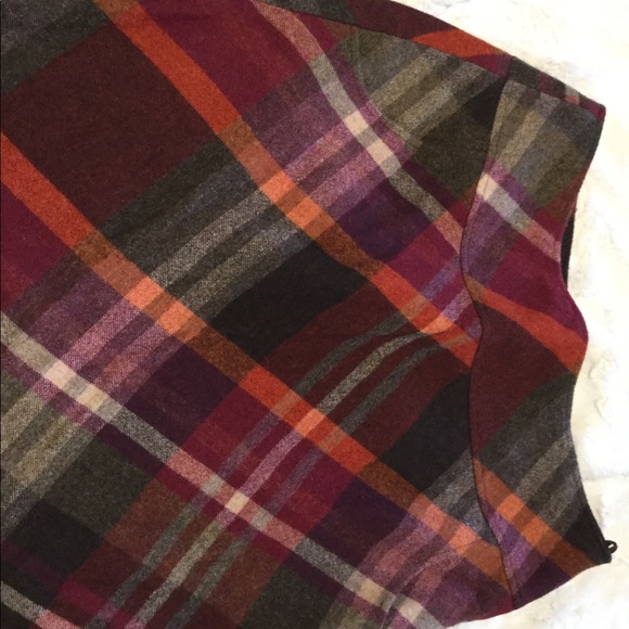 EUC Talbots 10 Wool Skirt Beautiful Color/Pattern - Picture 2 of 4